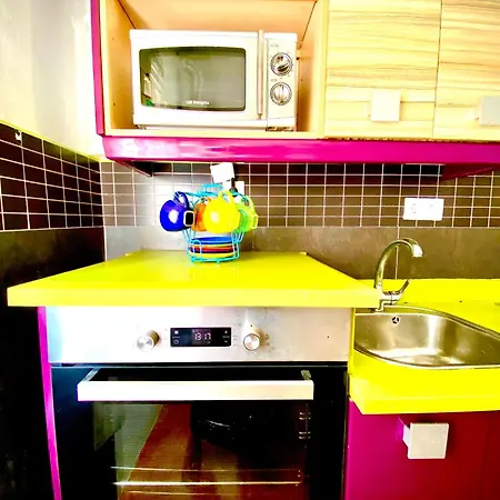 Sultana By Bossh! Apartment